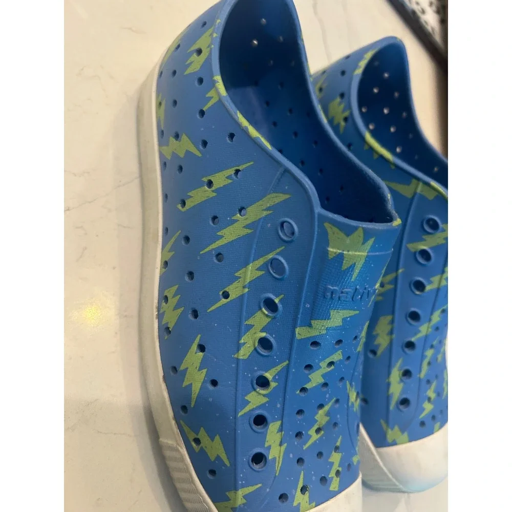 Native Jefferson‎ Shoes Blue Lightning Bolt Print Slip On EVA Sneakers J3